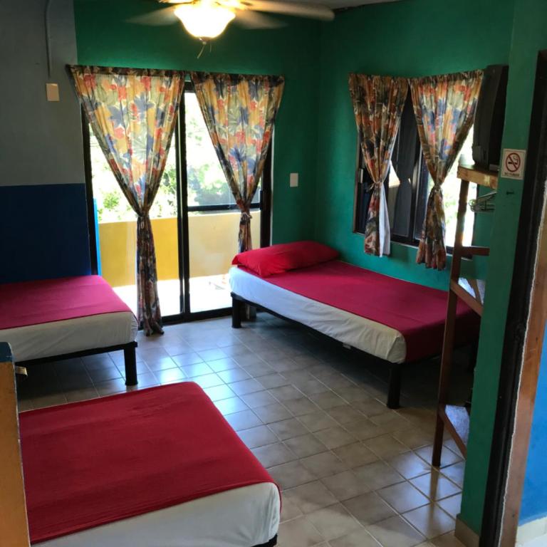 Hotel Colorado - Triple Room - 4