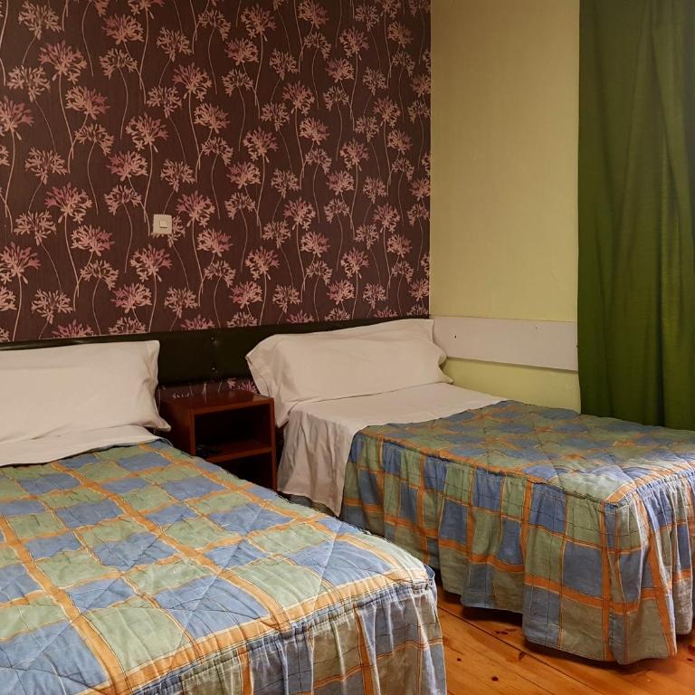 Hostal Padre Isla 1 - Habitación Doble con cama supletoria - 2 camas - 1
