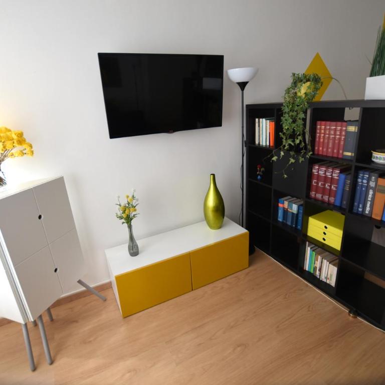 Le Rondinelle - Appartamento con 2 Camere da Letto - 7
