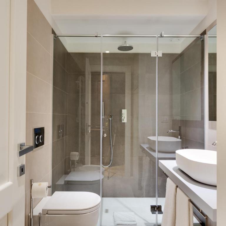 Palazzo Del Carretto-Art Apartments and Guesthouse - Apartment with Balcony - 8