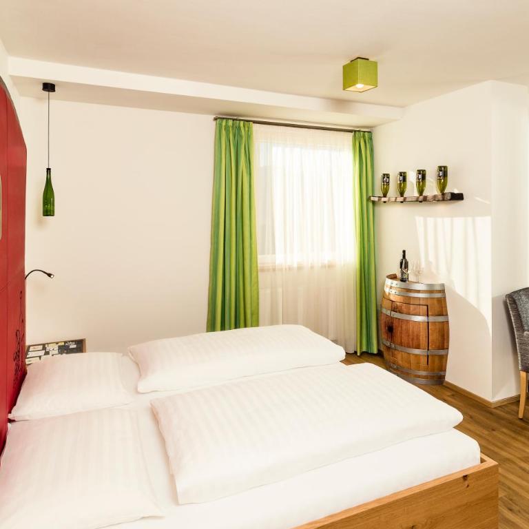 Gasthof Hotel Terzer - Camera Matrimoniale Deluxe con Balcone - 5