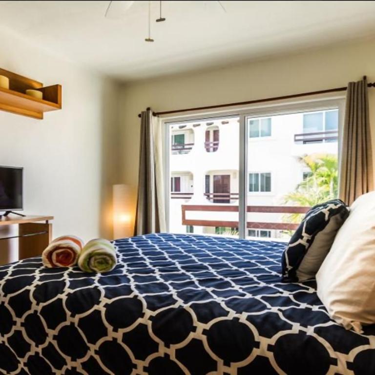 Playa Kaan Condominiums- Unit 22 - Apartment with Pool View - 24