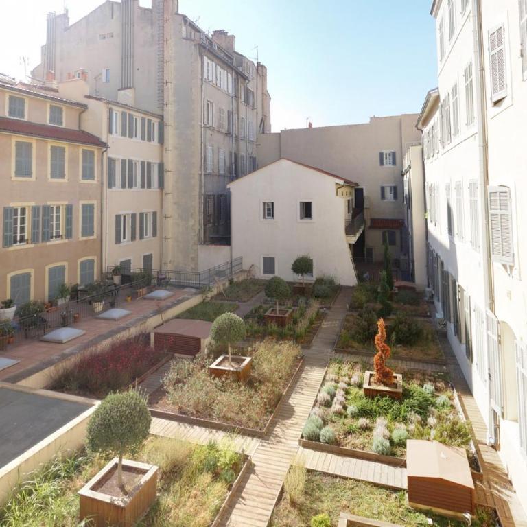 Sunny Studio Vieux Port - Appartement - Vue sur Jardin - 2