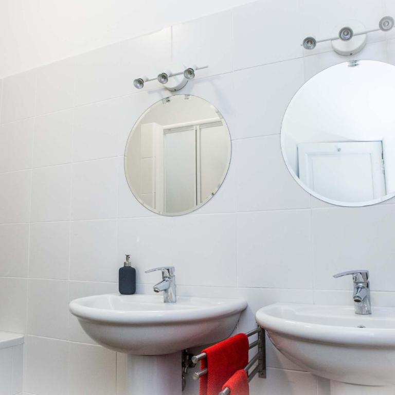 Leone X Genova Affittacamere - Camera Superior con Bagno in Comune - 12