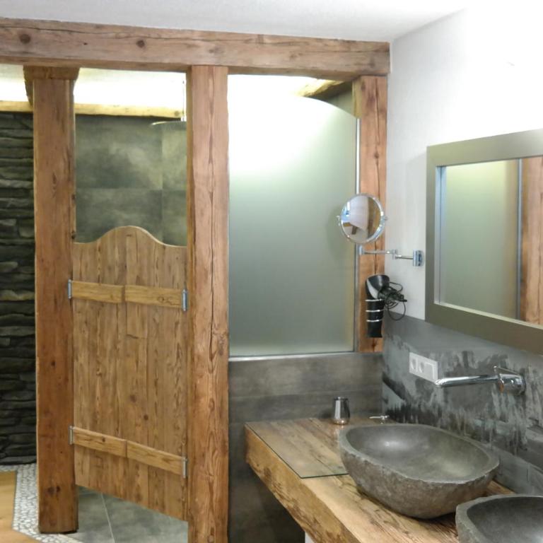 Luxus Ferienwohnung Almhütte - Deluxe Apartment - 37