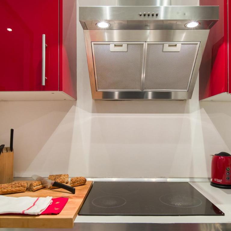 Barcelona 54 Apartment Rentals - Sagrada Familia Apartment for 6-9 people - 17