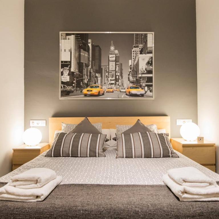 Barcelona 54 Apartment Rentals - Sagrada Familia Apartment for 6-9 people - 25