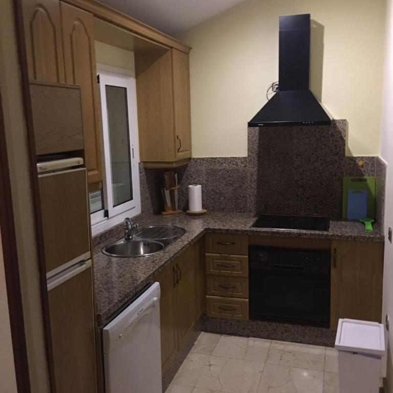 URBANIZACIÓN CÓRDOBA - Villa con piscina privada - 13