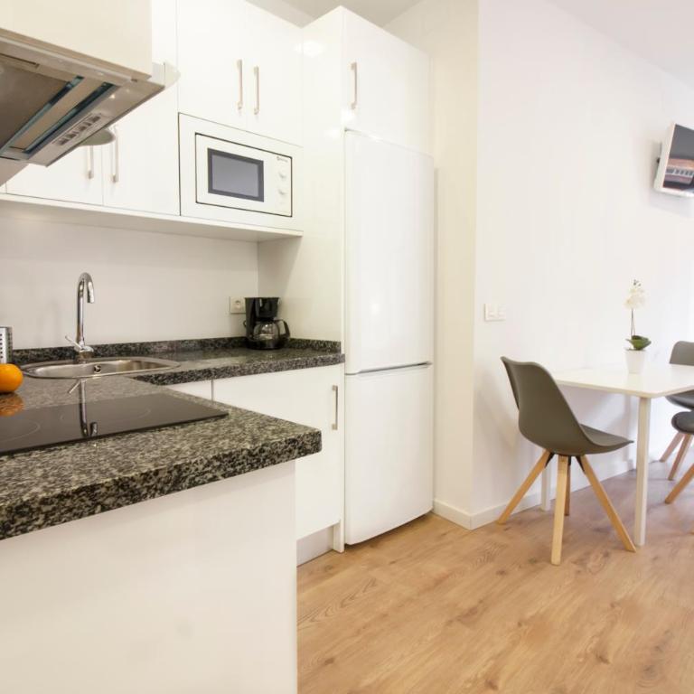 Premium Historic Center & Parking - Estudio con balcón - 16