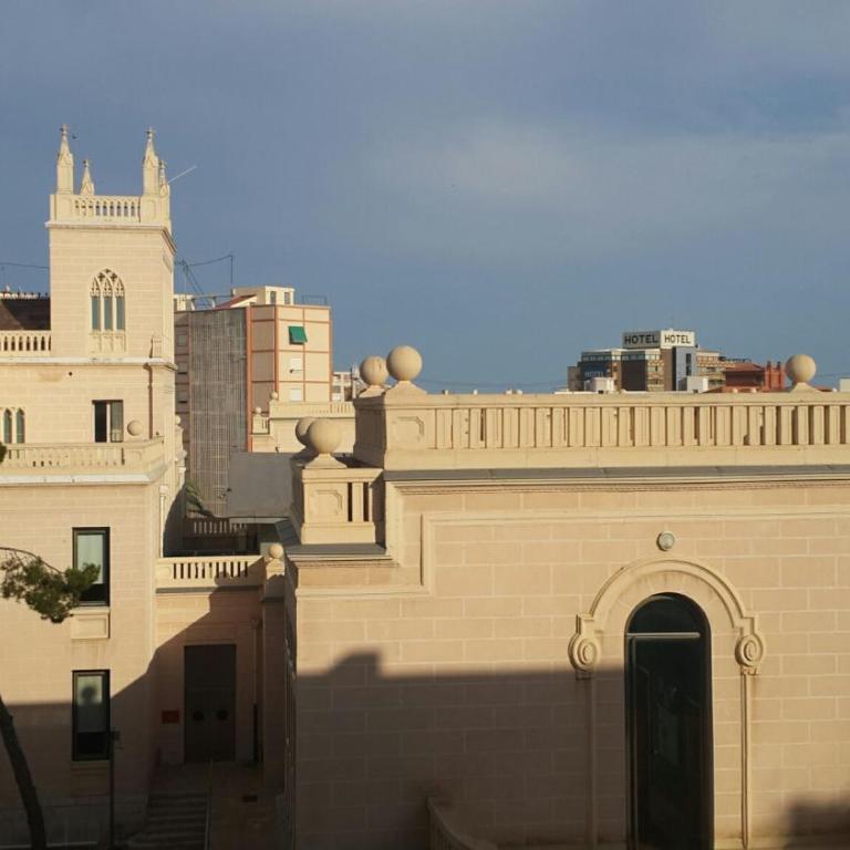 Apartment on Carrer Doctor Sapena - One-Bedroom Apartment - 6