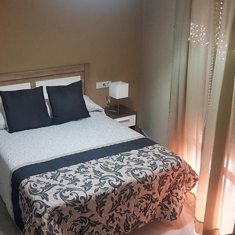 Hostal Tilos - Double or Twin Room - 18