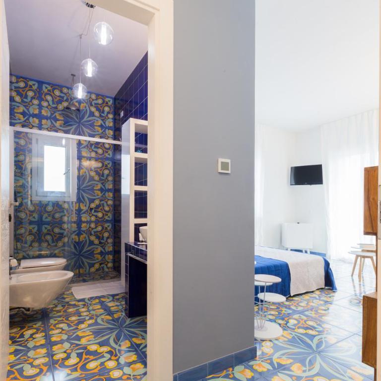 B&B Le Bateau Bleu Adults Only 12 plus - Camera King con Balcone - 4
