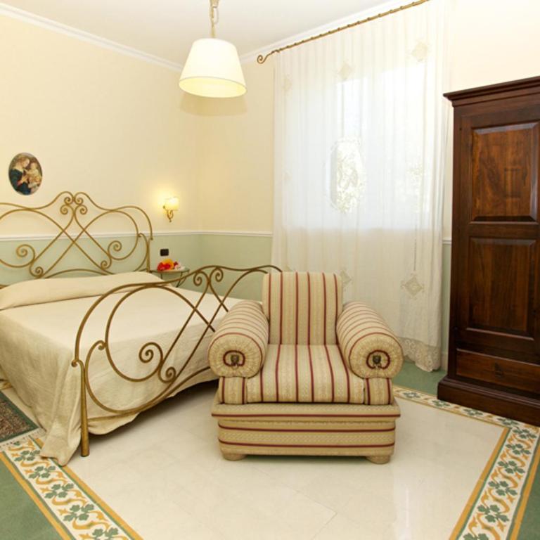 Palazzo Giovanni bed and breakfast - Camera Matrimoniale - 4
