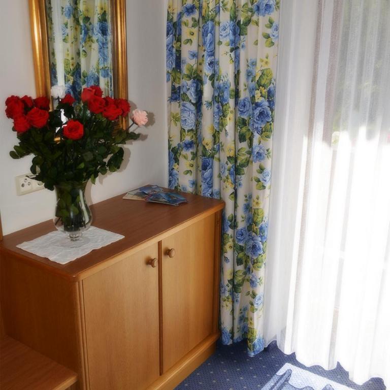 Frühstückspension Christina - Superior Doppelzimmer mit Balkon - 7