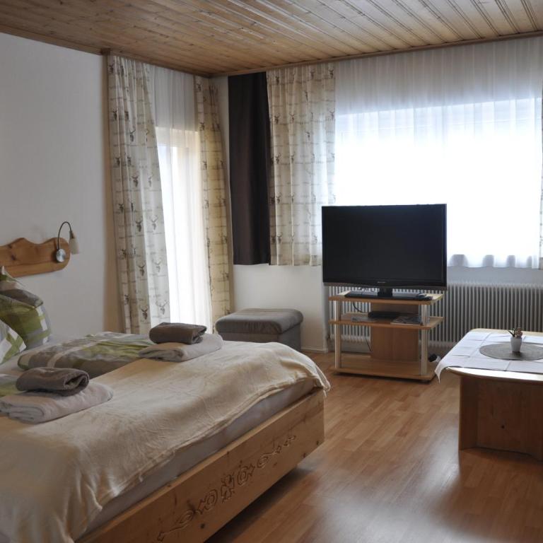 Haus Voithofer - Dreibettzimmer mit Bergblick - 3