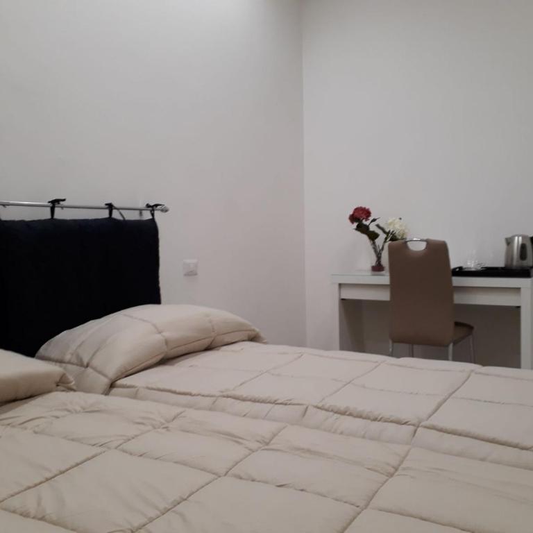 Rosa del Salento - Camera Doppia con Letti Singoli con Bagno Privato - 3