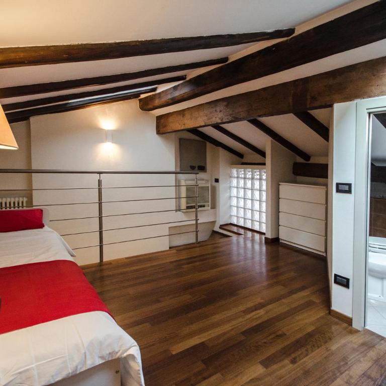 RR 108 - Duplex Apartment - 39
