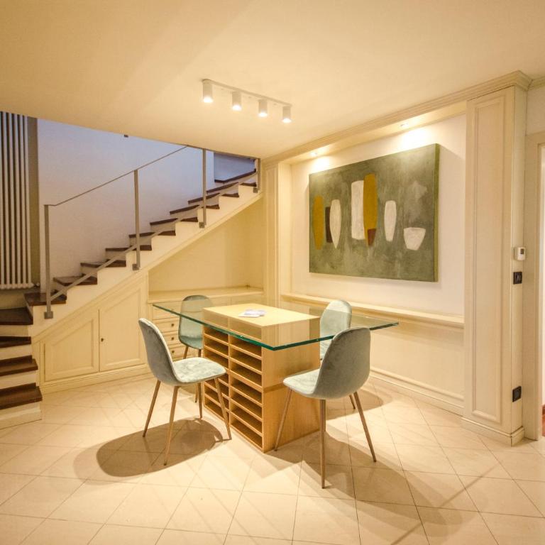 RR 108 - Duplex Apartment - 1
