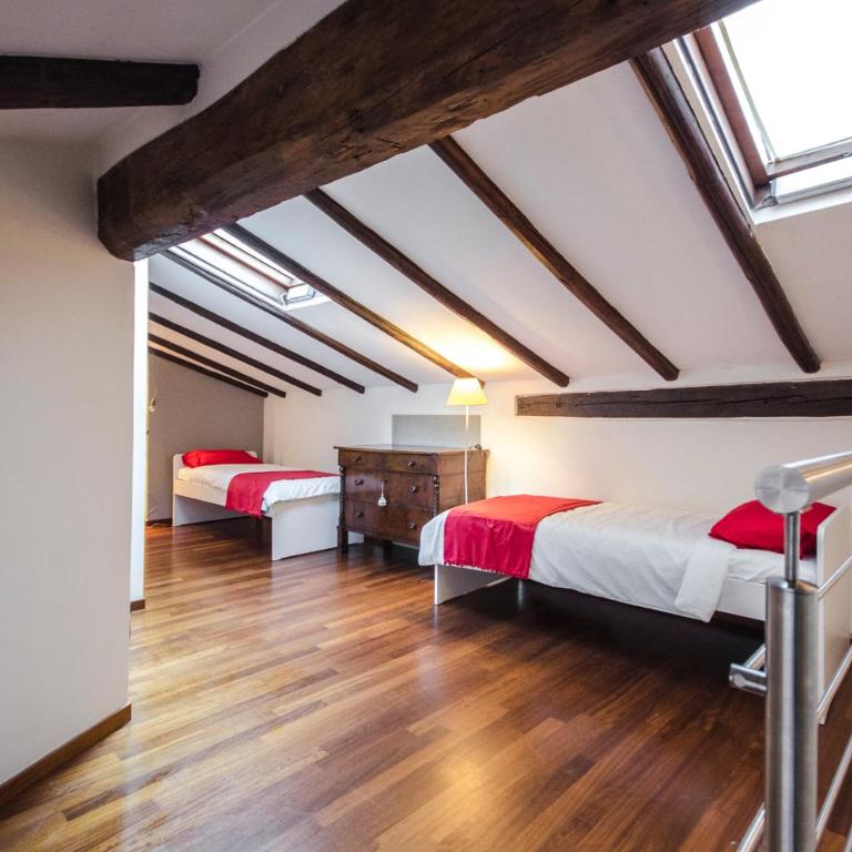 RR 108 - Duplex Apartment - 34