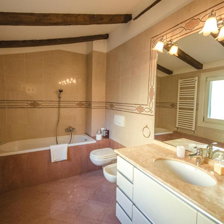 RR 108 - Duplex Apartment - 35