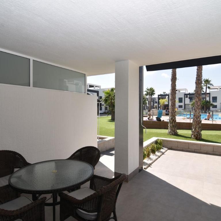 Oasis Beach VI South facing pool view La Zenia - Apartamento con vistas a la piscina - 18