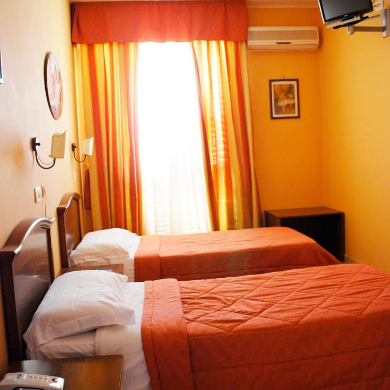 Greta Rooms Hotel - Camera Superior Matrimoniale/Doppia con Letti Singoli - 4
