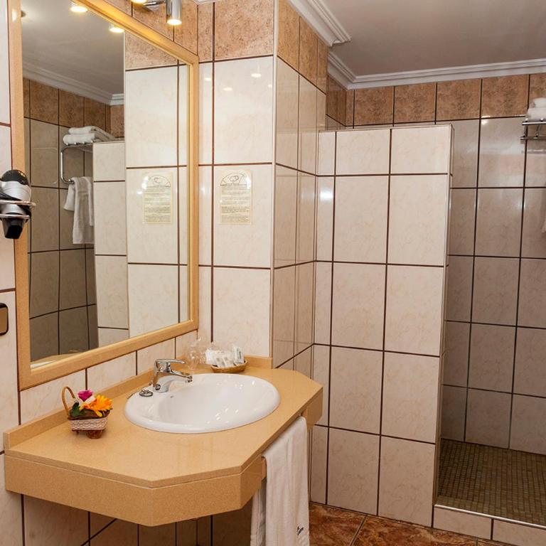 Hotel Guadalquivir - Habitación Doble - 1 o 2 camas - 8