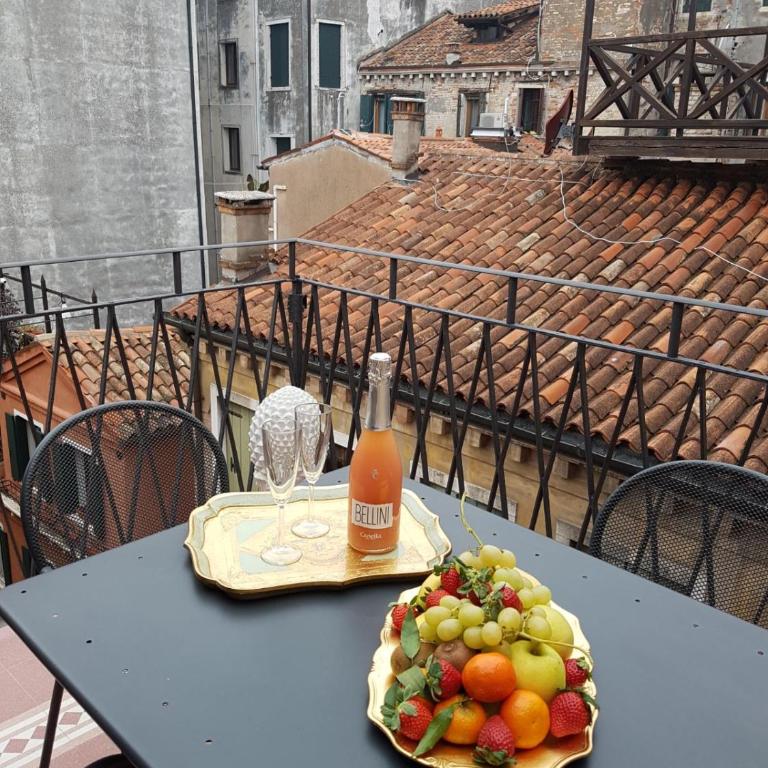 Cà Manzoni Apartment with Terrace - Apartment - 16