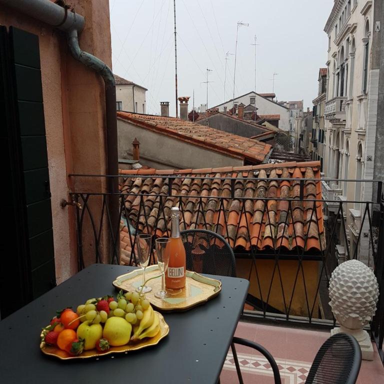 Cà Manzoni Apartment with Terrace - Apartment - 2