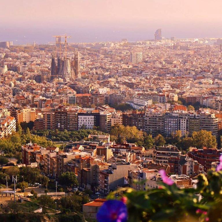 Quiet apartment! Sagrada Familia! - One-Bedroom Apartment - 41