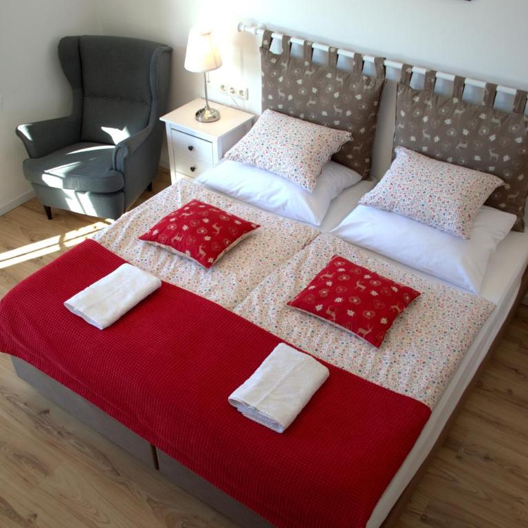 Haus Susanne - Doppelzimmer mit Terrasse - 4