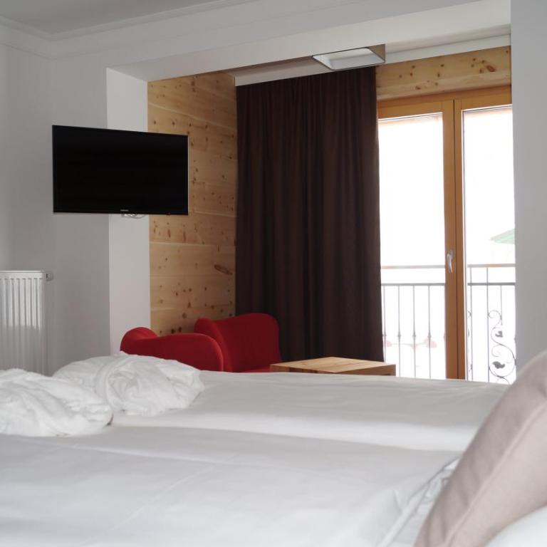 Hotel Binggl - Doppelzimmer mit Balkon - 12