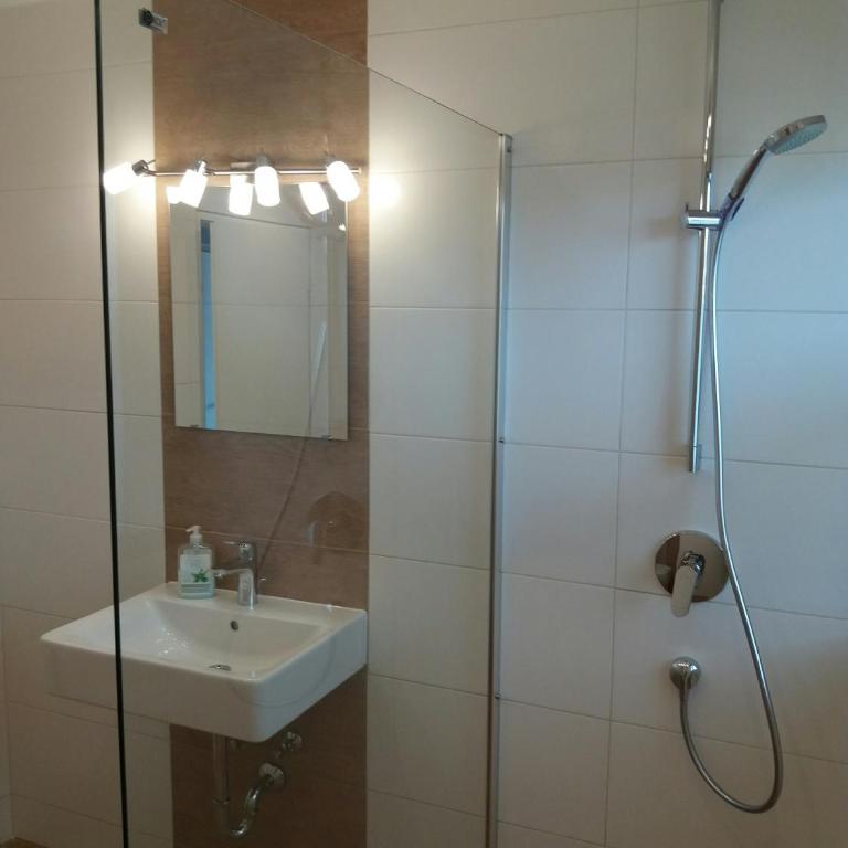 Maisonette Apartment DHH Zugspitzblick mit eigenem Garten - Maisonette-Apartment - 31
