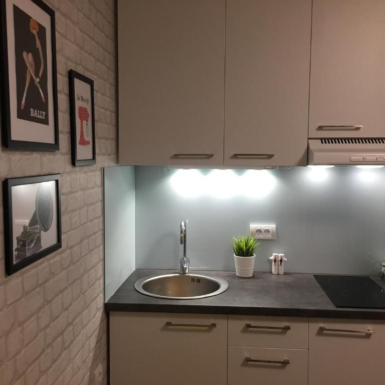 MONI Luxury Apartments - Two-Bedroom Apartment - 11
