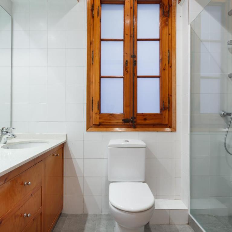 Flateli Aribau - Three-Bedroom Apartment - 19