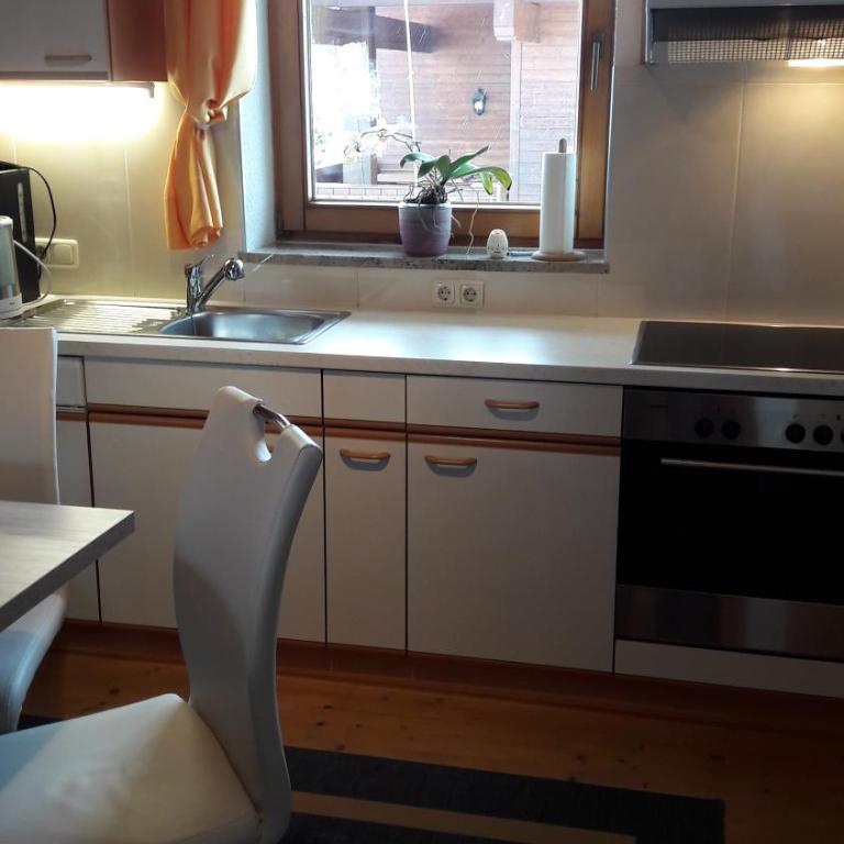 Haus Alex - Apartment mit 2 Schlafzimmern und Balkon - 4