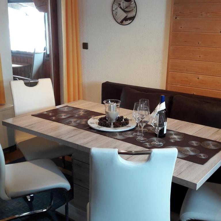 Haus Alex - Apartment mit 2 Schlafzimmern und Balkon - 20