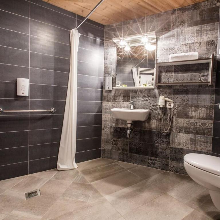 Hotel Les Bruyères - Chambre Triple - 1