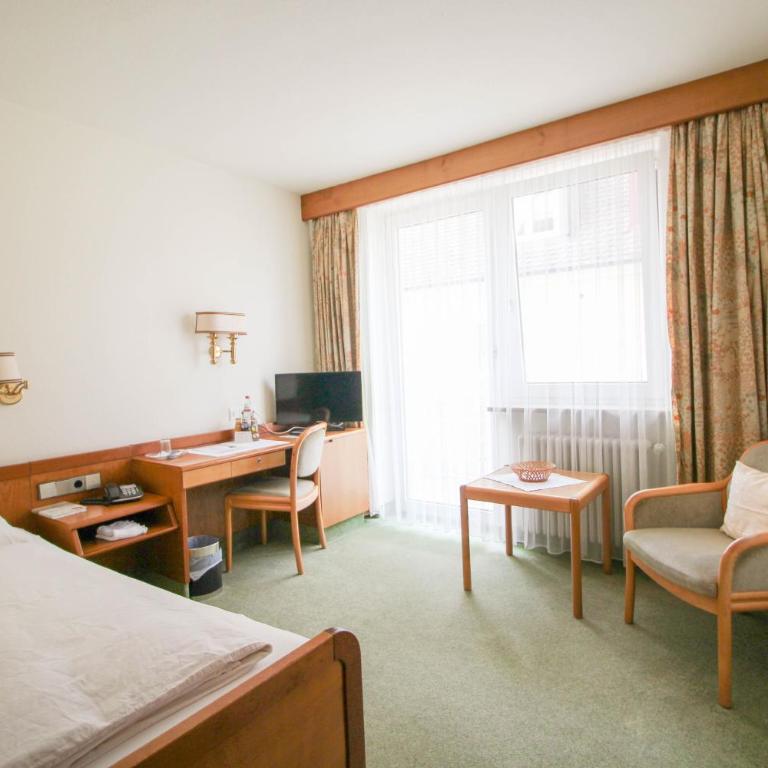 Kurhotel Roswitha - Standard Einzelzimmer mit Balkon - 2