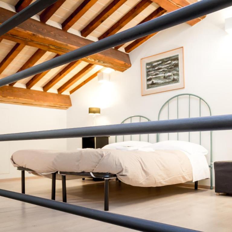 Guesthouse Via Di Gracciano - Adults Only - Camera Matrimoniale con Bagno Privato - 28