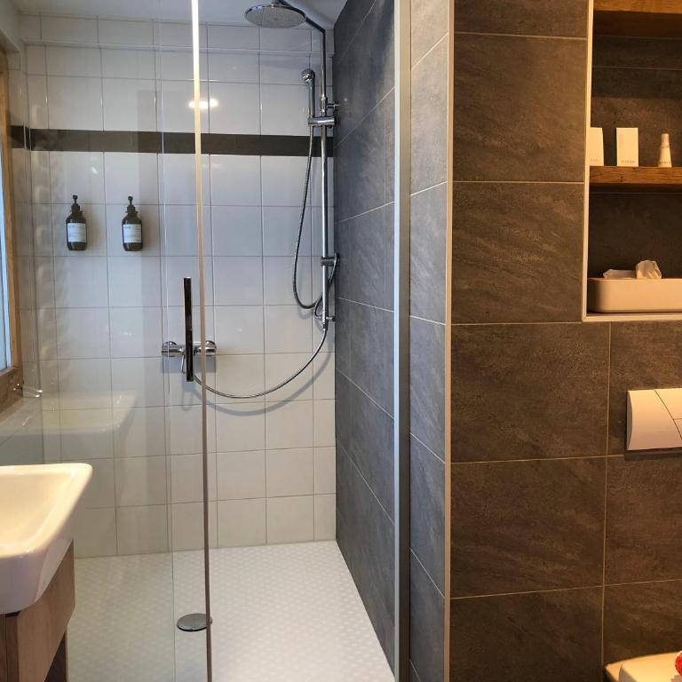 Hotel Les Etagnes - Deluxe Doppel-/Zweibettzimmer - 7