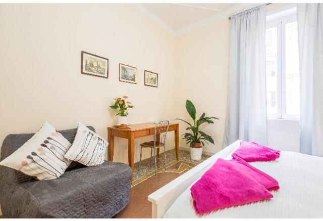 EMI House Re di Roma, Appartamento con 3 camere da letto, 80 mq - Casa con 2 Camere da Letto - 60