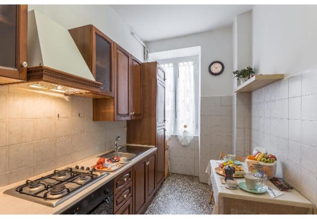 EMI House Re di Roma, Appartamento con 3 camere da letto, 80 mq - Casa con 2 Camere da Letto - 42