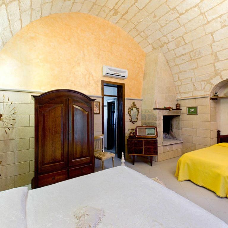 TORRE PINTA Masseria Medioevale - Camera Familiare - 2