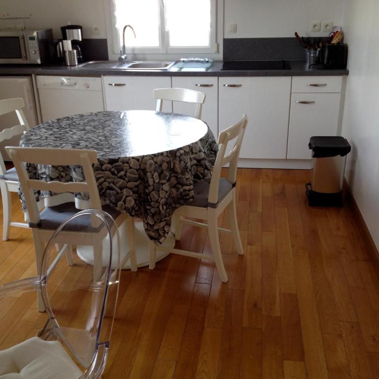 Appartements et gîte Les Hauts de Sophia - Apartment with Sea View - 13