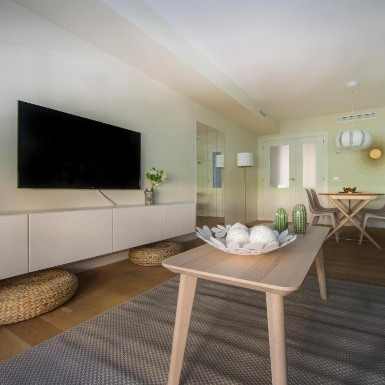 HQ Rooms Apartments San Vicente - Two-Bedroom Apartment - 3