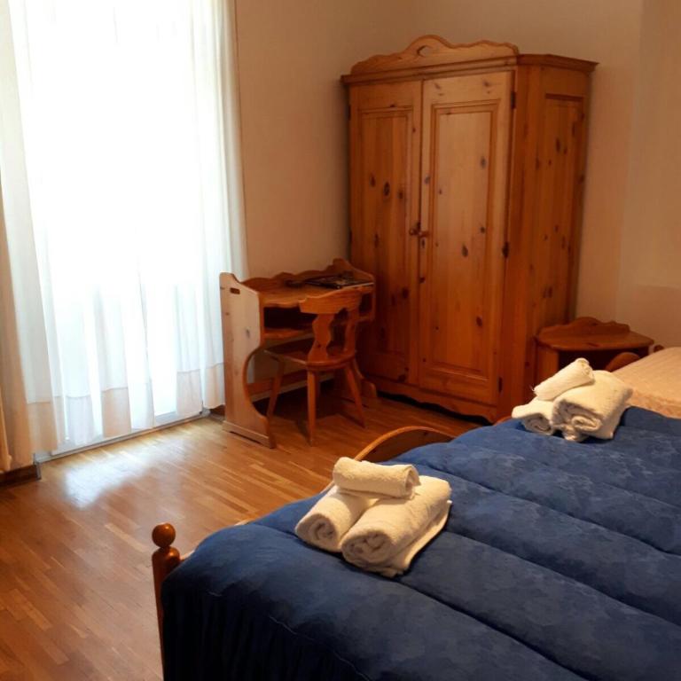 Hotel Fiames - Camera Matrimoniale con Bagno Privato - 1