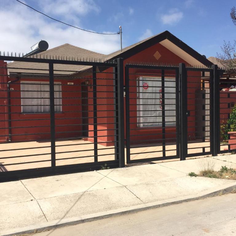 Casa Familiar La Serena - Three-Bedroom Townhouse - 1