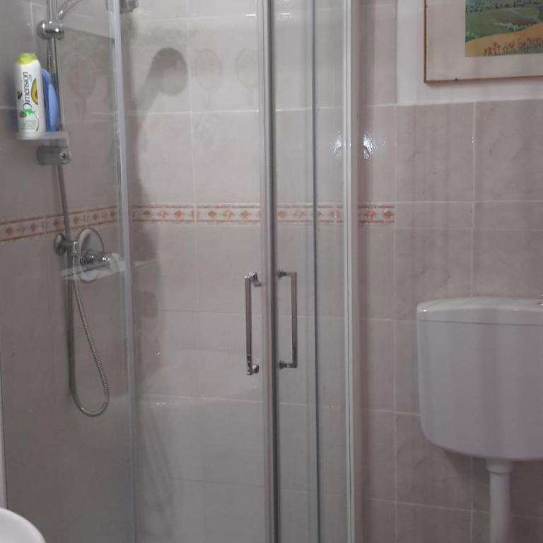 Le Tre Sorelle B&b Garbatella - Camera Tripla con Bagno Privato - 13