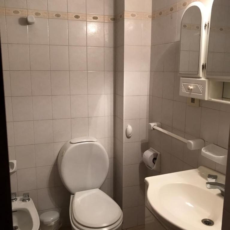 Departamento amoblado en pleno centro, con cochera - Apartamento de 2 dormitorios - 8